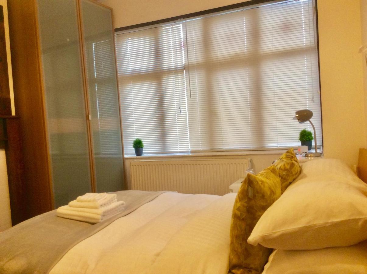 ディドコット Gateway House Bed & Breakfast エクステリア 写真